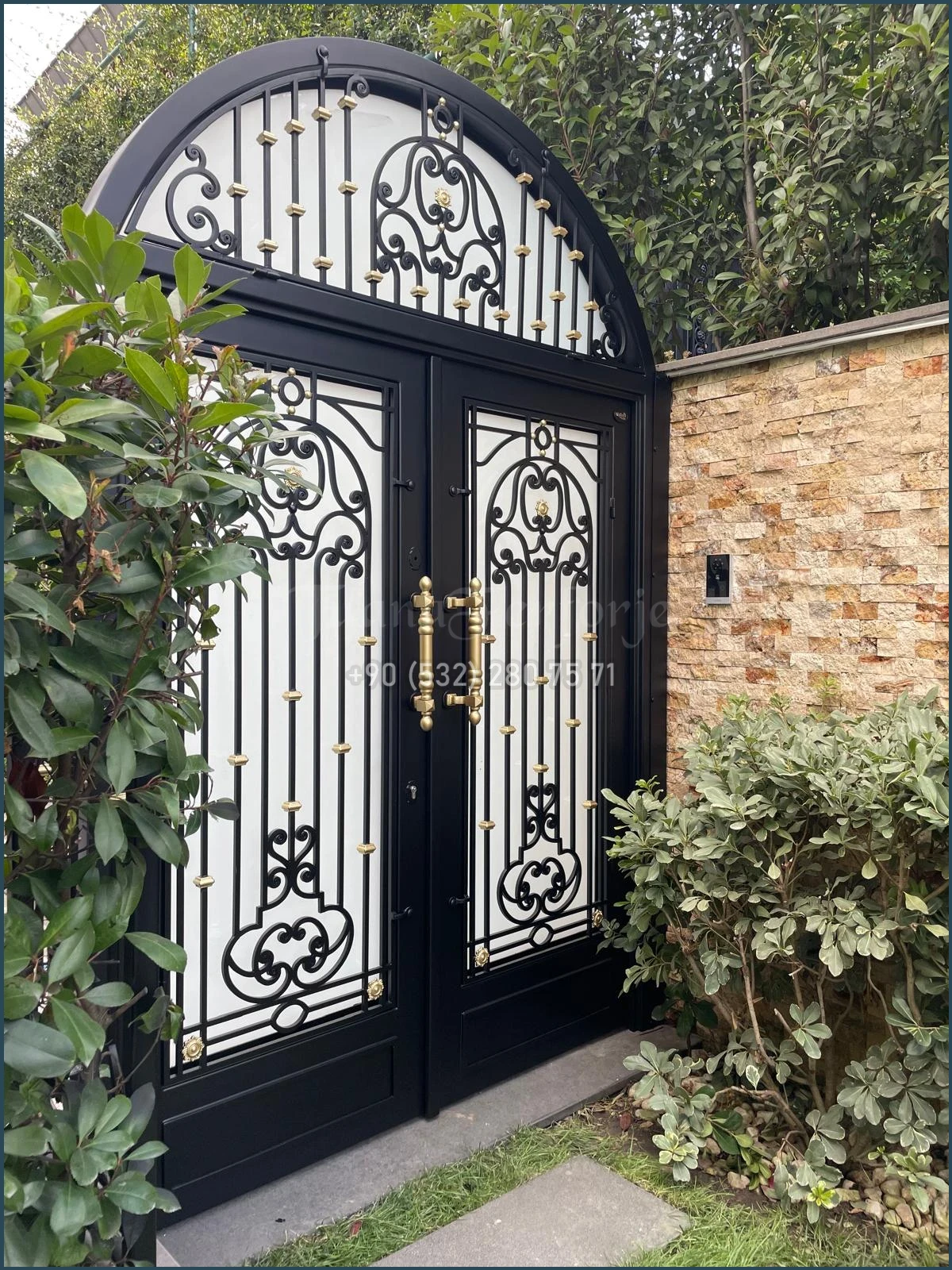 Bahçe Kapısı Tasarımında Güvenlik Unsurları Nasıl Olmalı?